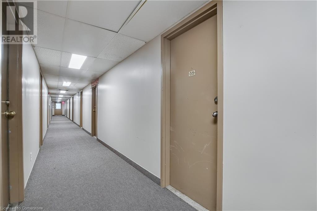 67 Valleyview Road Unit# 35, Kitchener, Ontario  N2E 3J1 - Photo 3 - 40750977