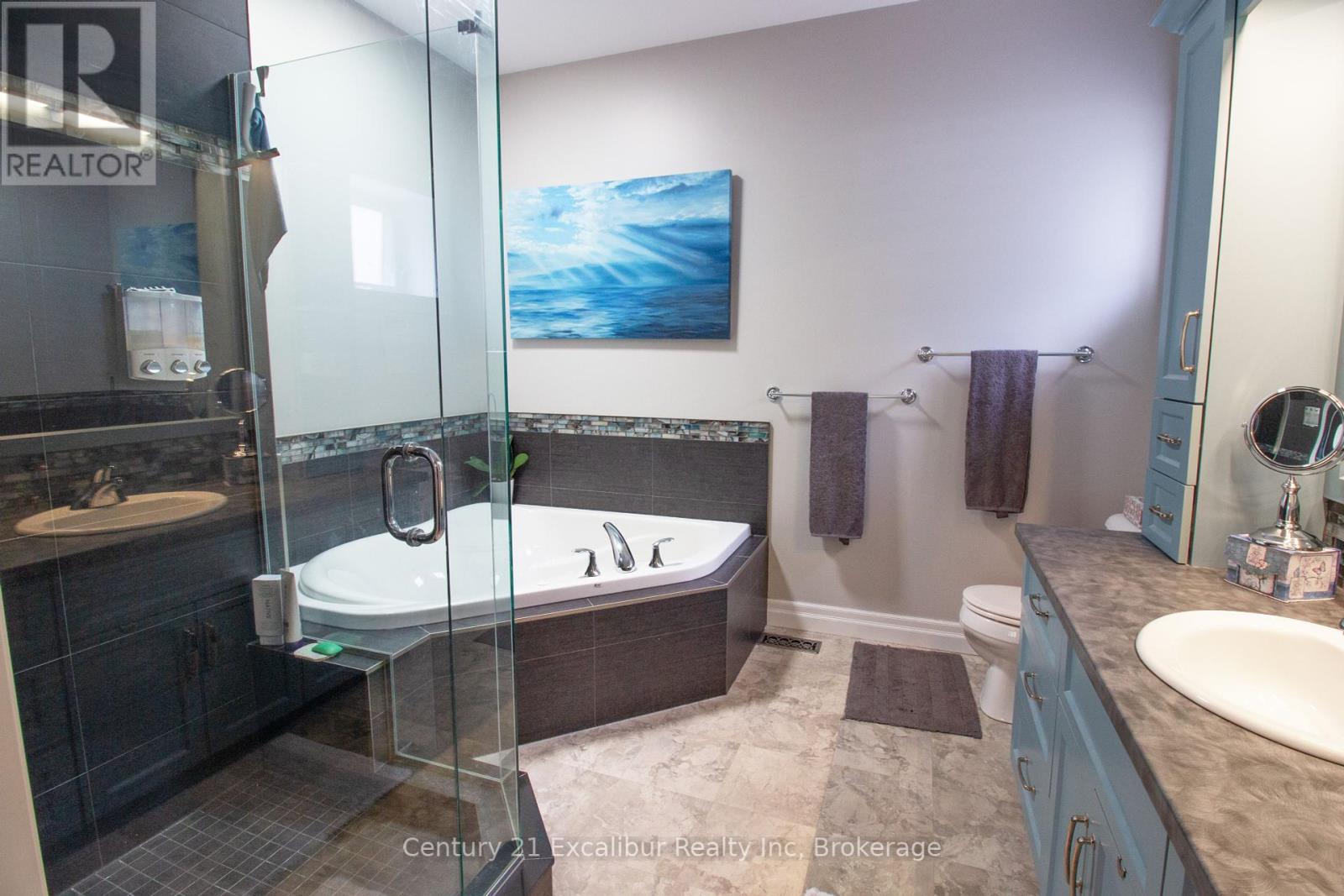 566 St. Patrick Street E, Centre Wellington, Ontario  N1M 1N2 - Photo 14 - X12282986