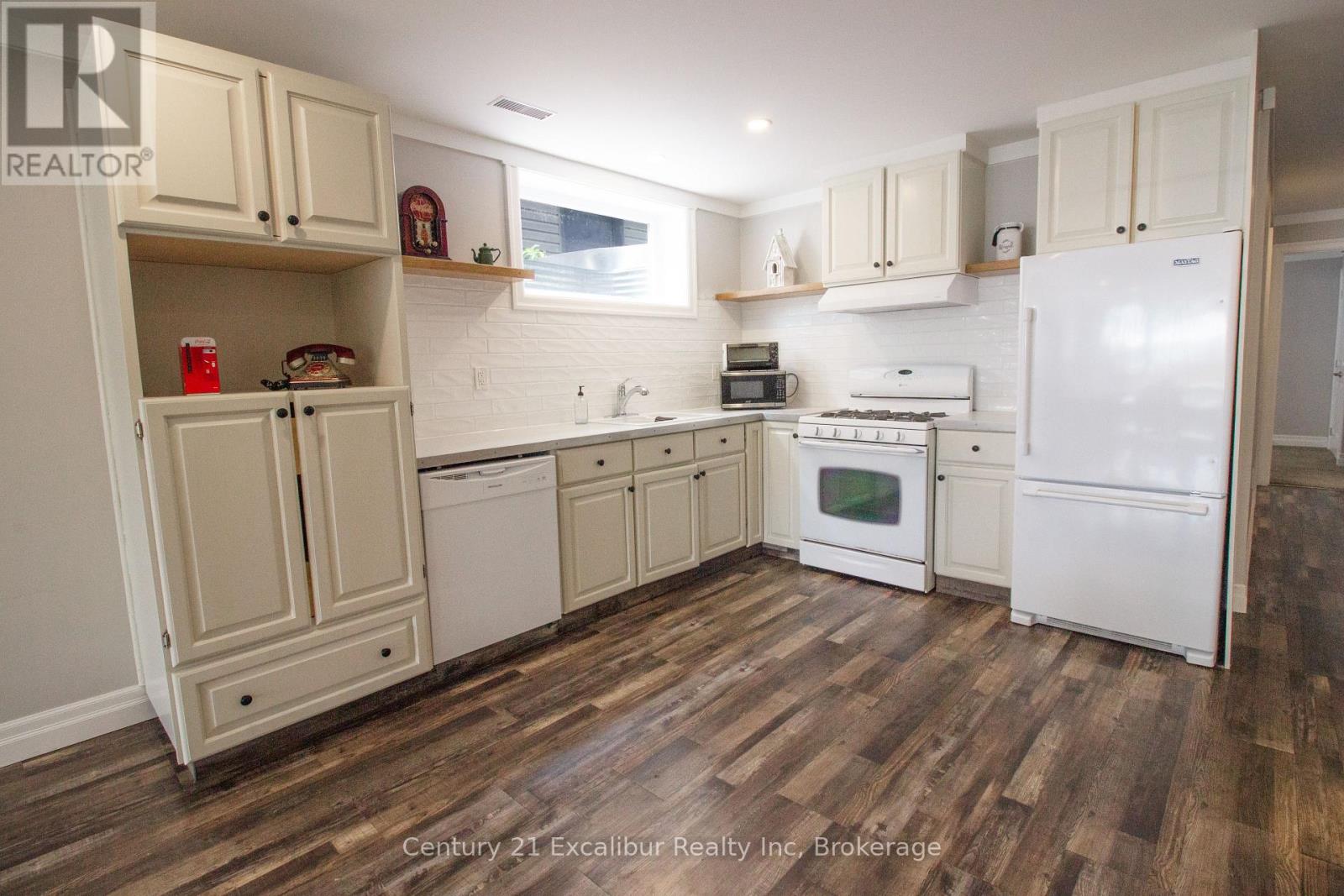 566 St. Patrick Street E, Centre Wellington, Ontario  N1M 1N2 - Photo 22 - X12282986