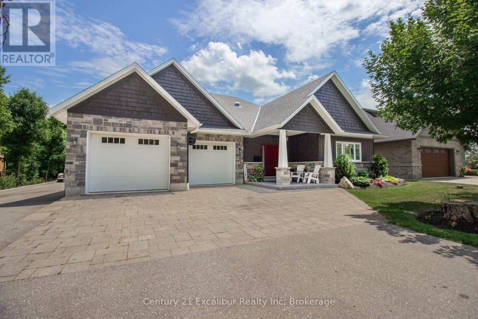 566 St. Patrick Street E, Centre Wellington, Ontario  N1M 1N2 - Photo 3 - X12282986