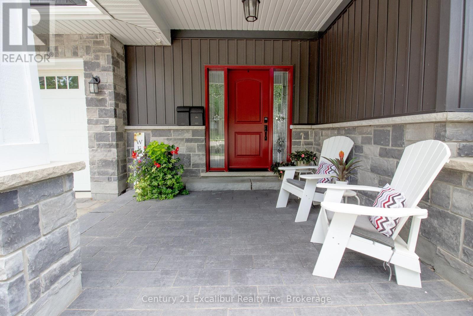 566 St. Patrick Street E, Centre Wellington, Ontario  N1M 1N2 - Photo 4 - X12282986