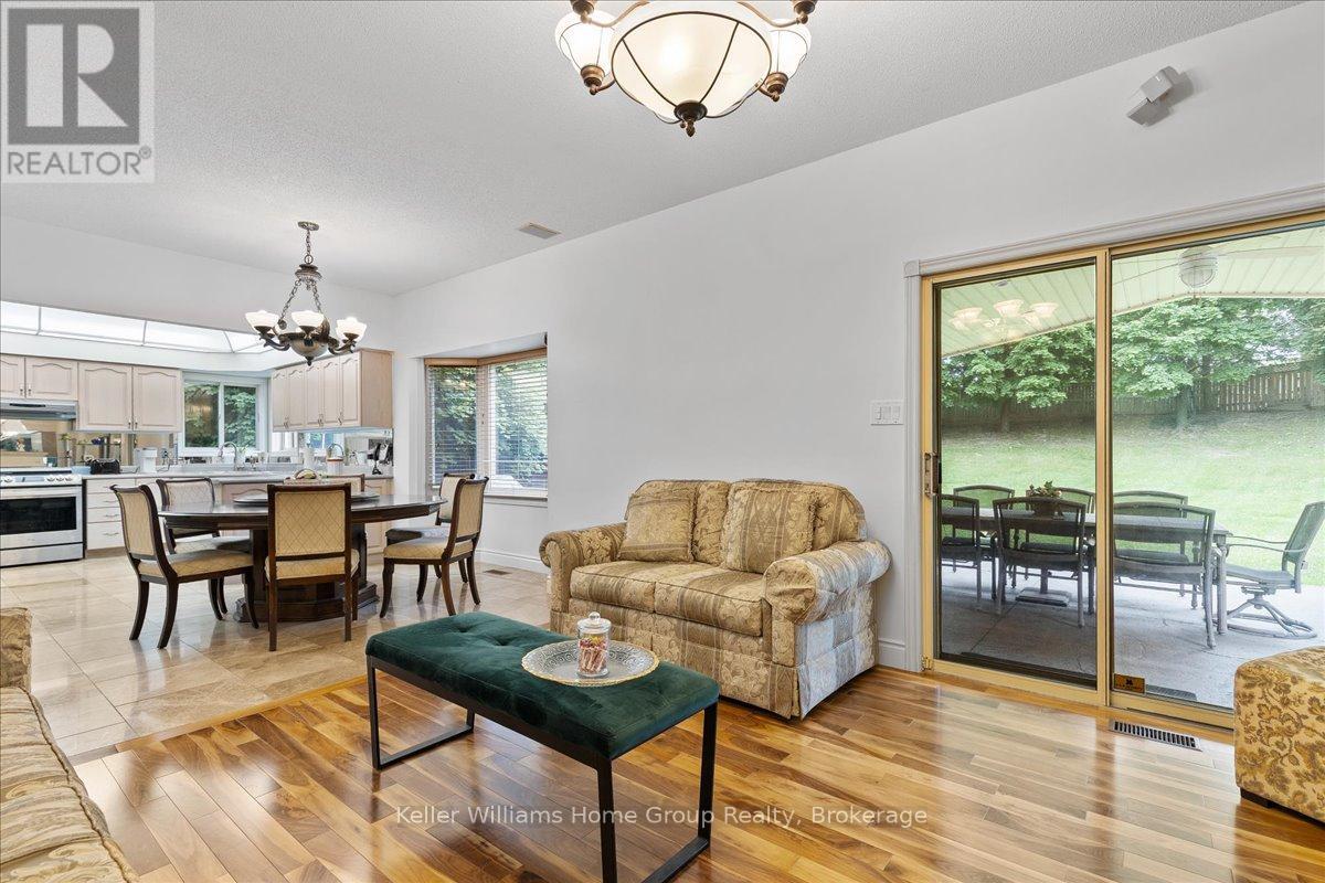 98 Hume Drive, Cambridge, Ontario  N1T 1N3 - Photo 15 - X12224846