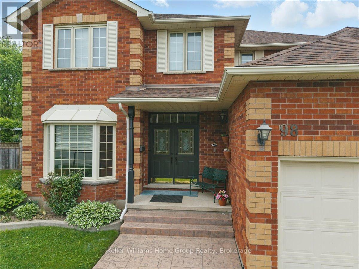 98 Hume Drive, Cambridge, Ontario  N1T 1N3 - Photo 4 - X12224846