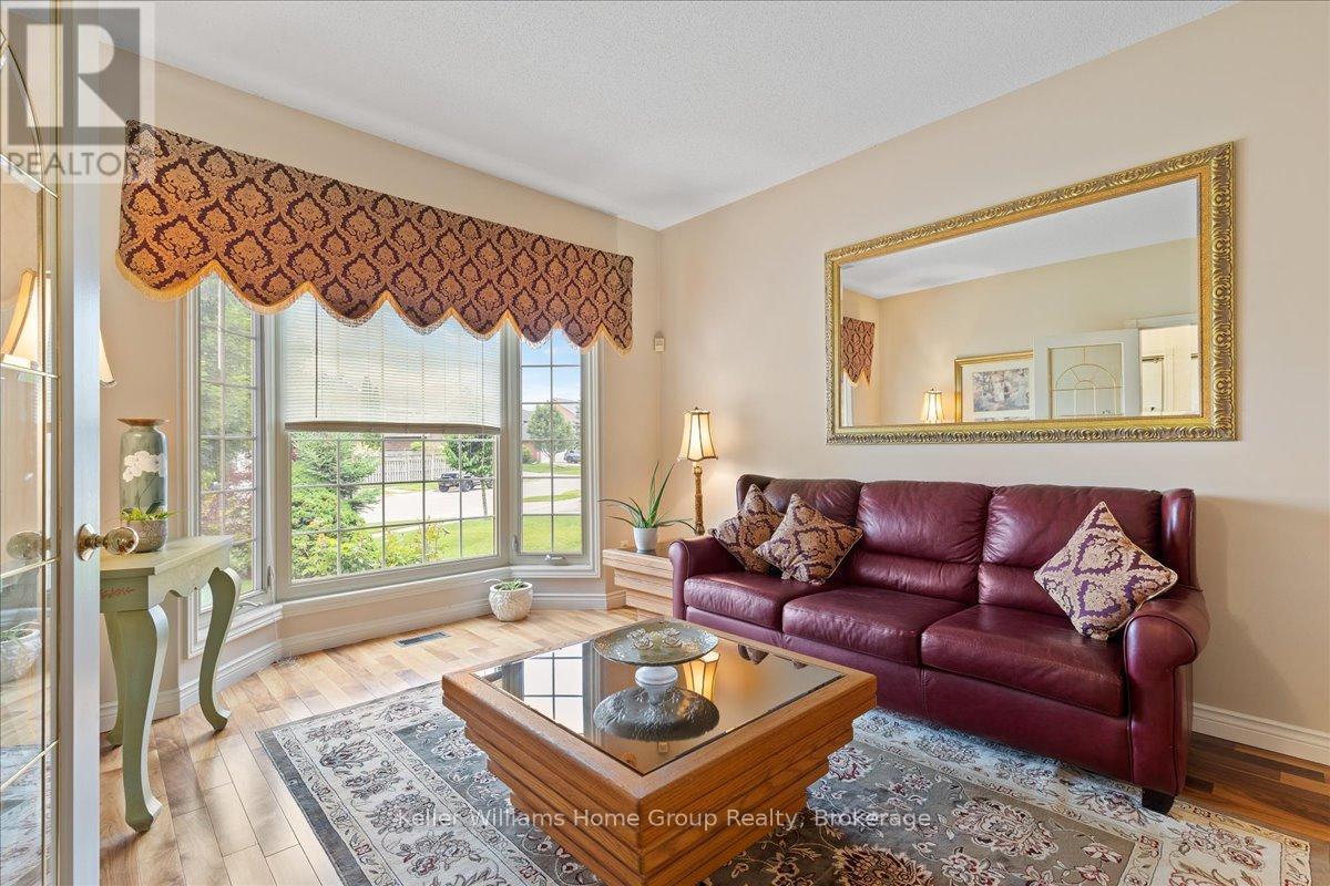 98 Hume Drive, Cambridge, Ontario  N1T 1N3 - Photo 7 - X12224846