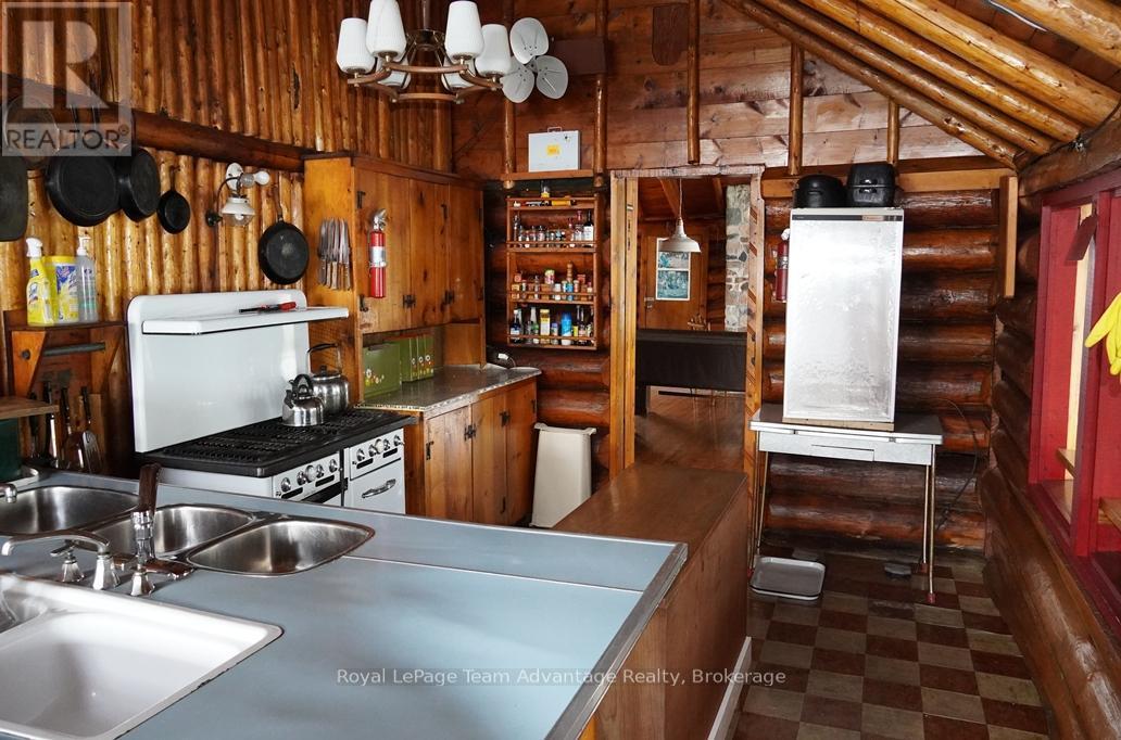 Ae 380 & Jdd 651 Bird Lake, Killarney, Ontario  P0M 2A0 - Photo 15 - X12283442