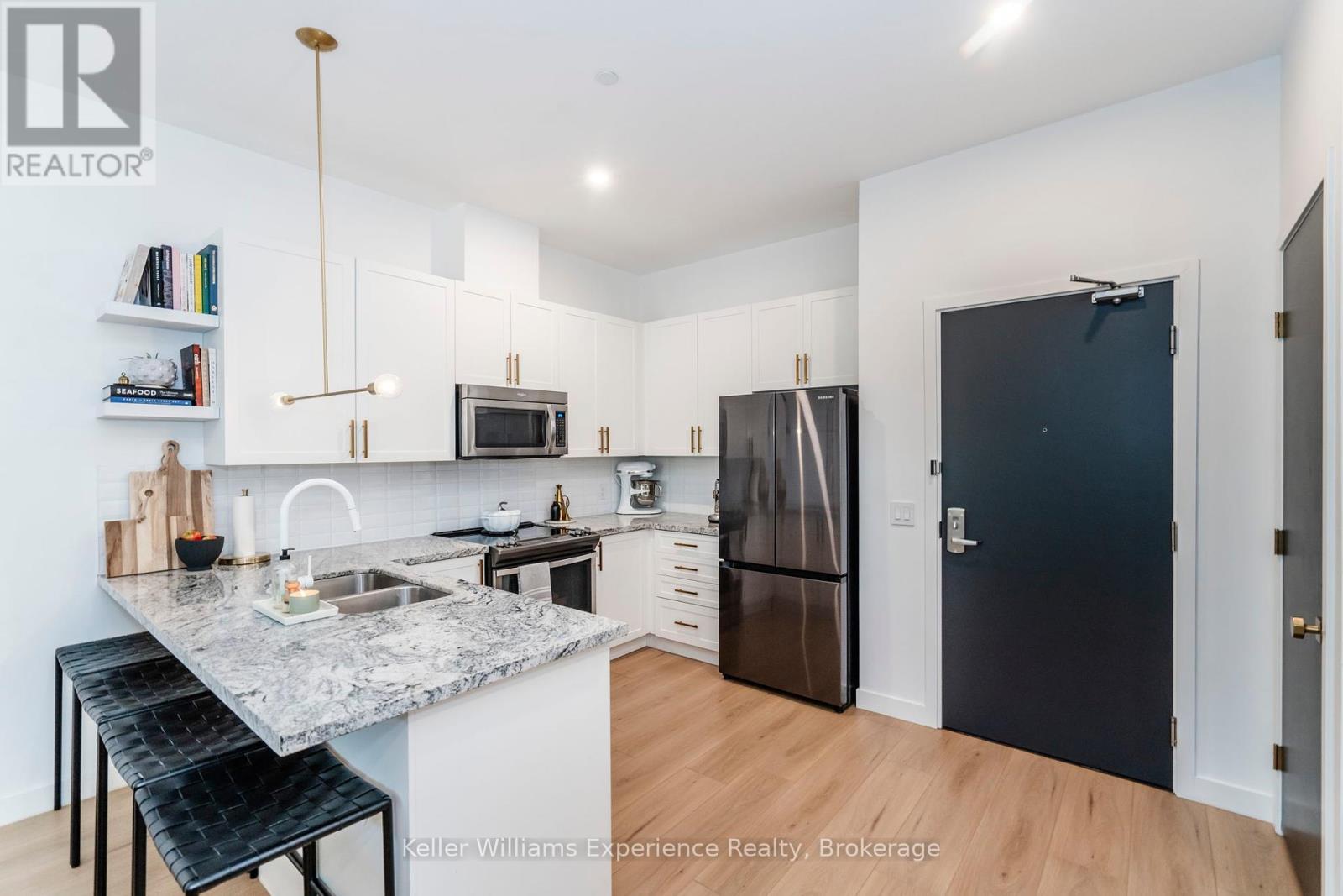 111 - 40 Horseshoe Boulevard, Oro-Medonte, Ontario  L4M 4Y8 - Photo 6 - S12283718