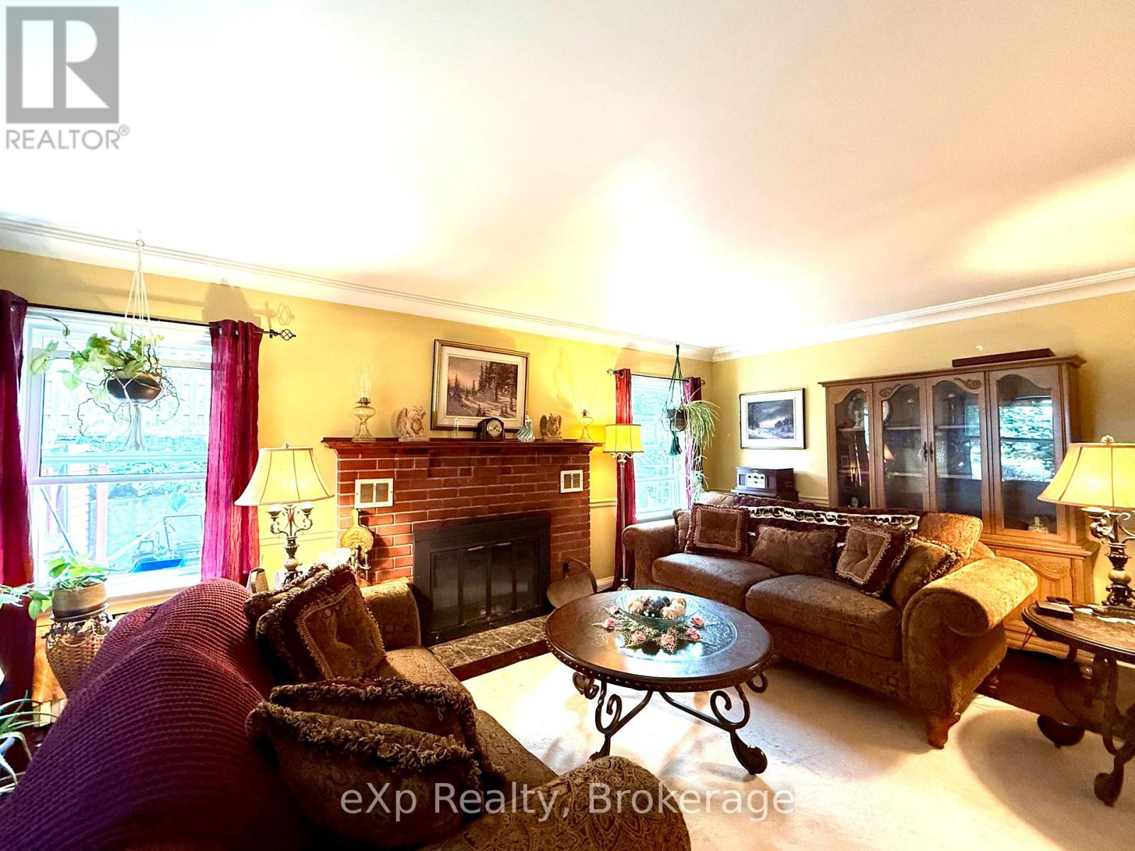 211 Victoria Street S, Brockton, Ontario  N0G 2V0 - Photo 11 - X12283656