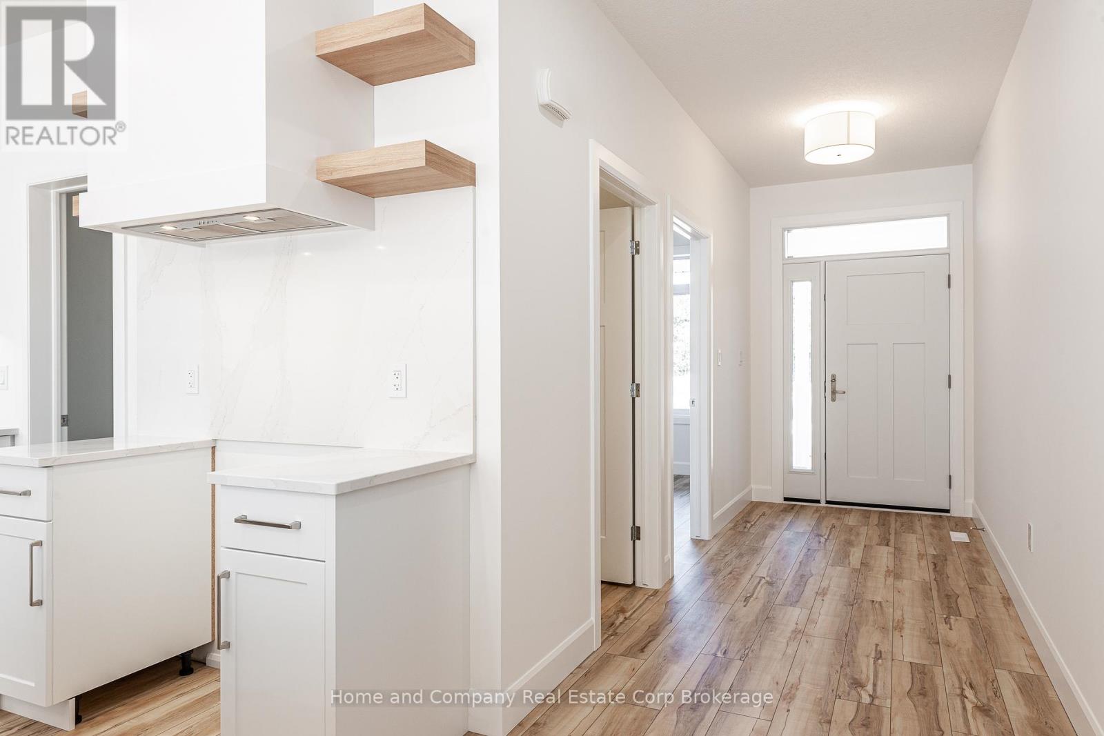 54 Deer Ridge Lane, Bluewater, Ontario  N0M 1G0 - Photo 15 - X12283800