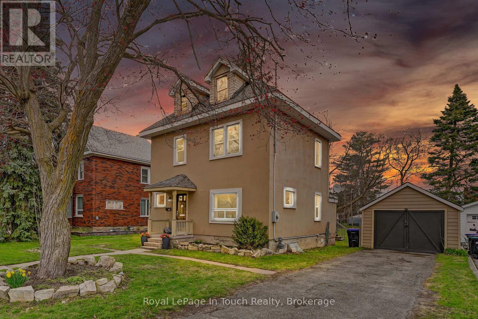 431 MANLY STREET, Midland, Ontario