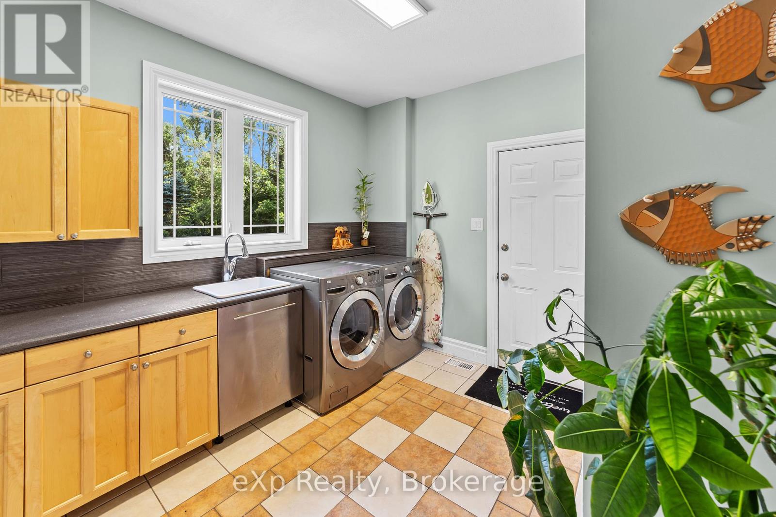 56 Miramichi Bay Road, Saugeen Shores, Ontario  N0H 2C0 - Photo 15 - X12284191