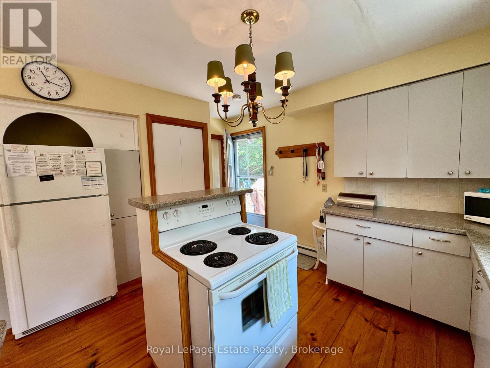 234 Ogimah Road, Native Leased Lands, Ontario  N0H 2G0 - Photo 16 - X12284241