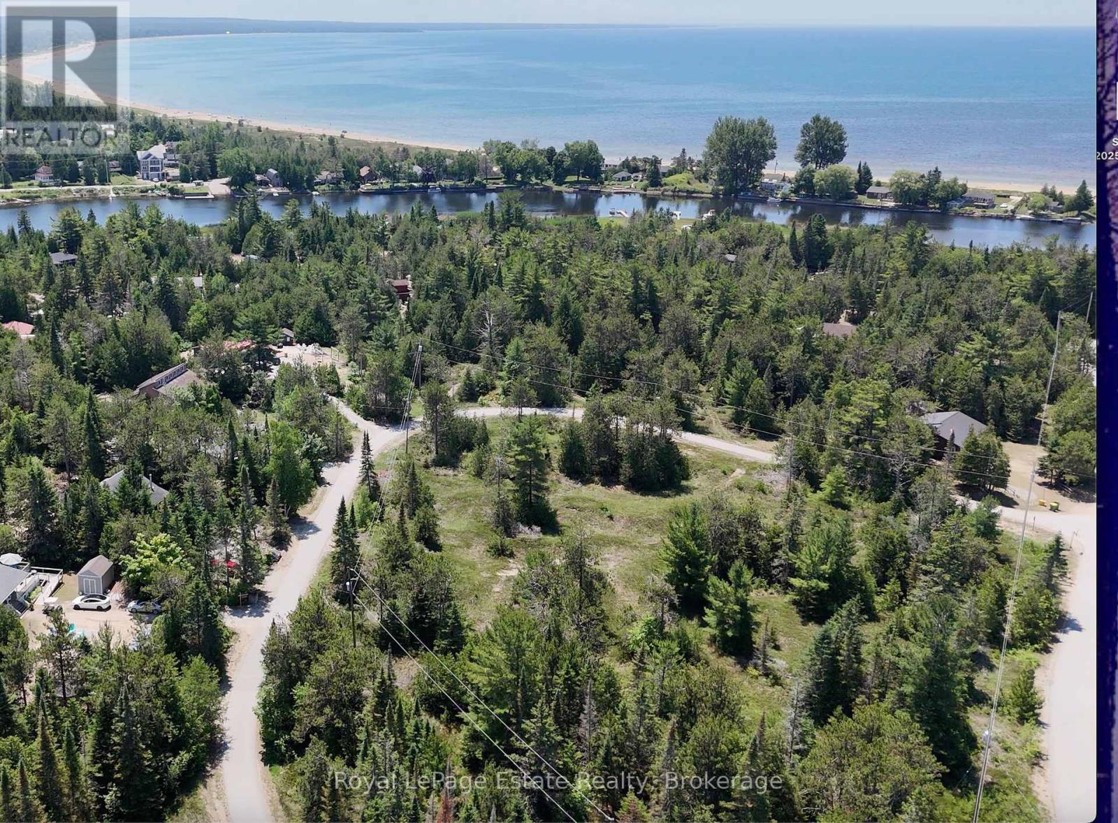 234 Ogimah Road, Native Leased Lands, Ontario  N0H 2G0 - Photo 38 - X12284241