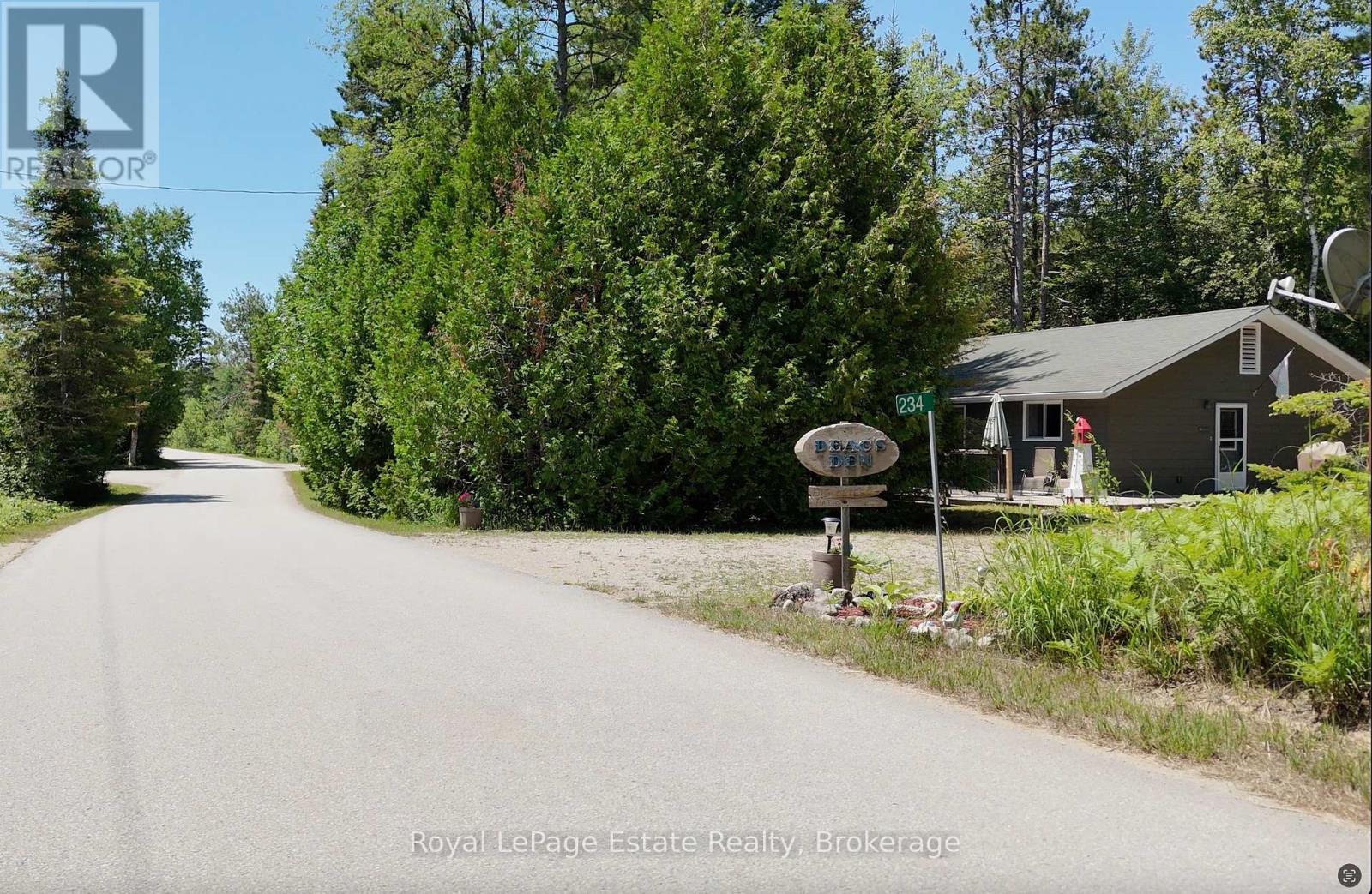 234 Ogimah Road, Native Leased Lands, Ontario  N0H 2G0 - Photo 40 - X12284241
