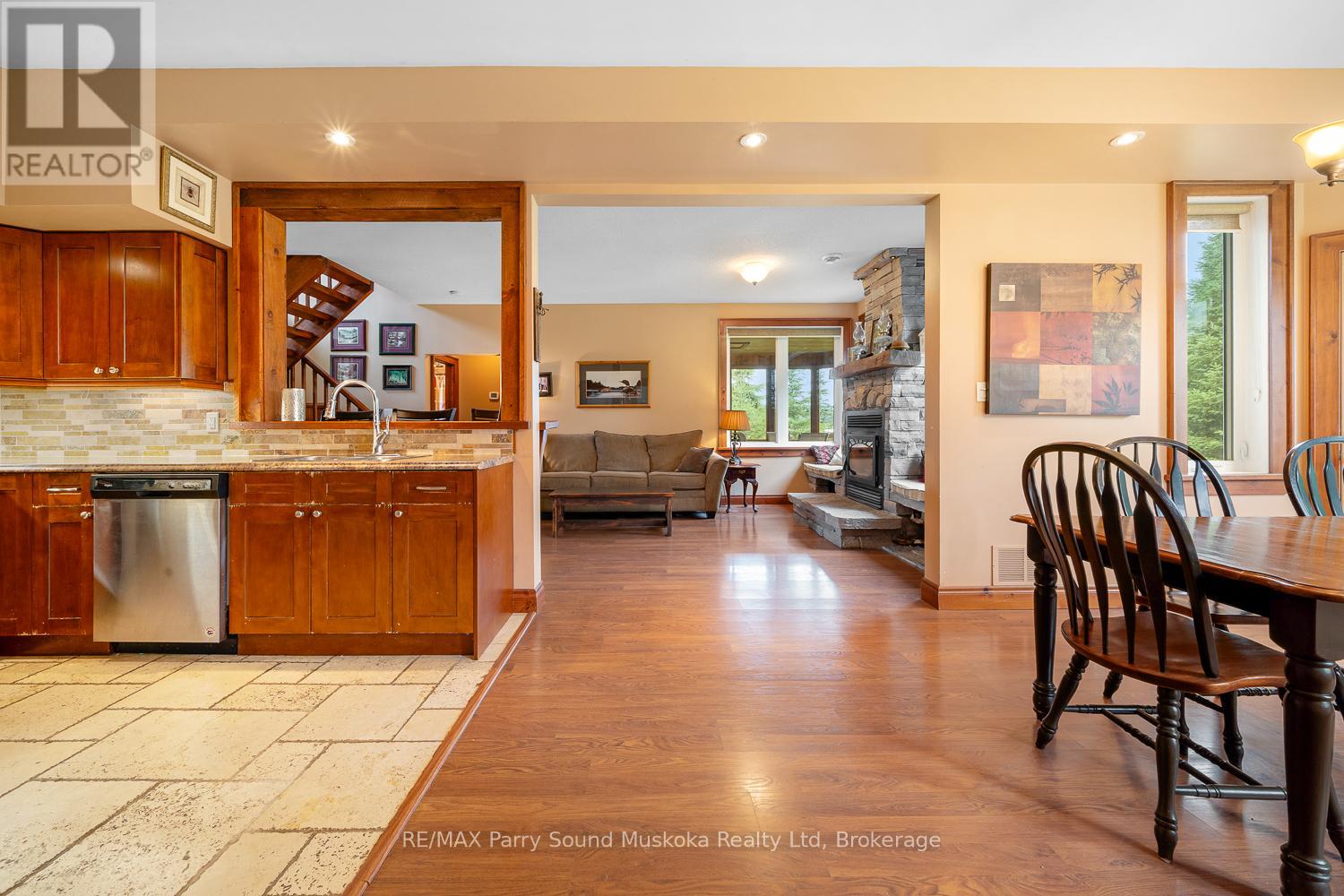 25 Cole Point Trail, Mckellar, Ontario  P2A 0B4 - Photo 27 - X12284257