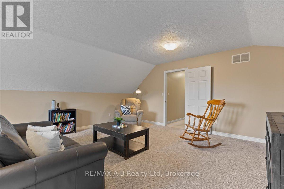 214 Jordan Crescent, West Perth, Ontario  N0K 1N0 - Photo 39 - X12284287