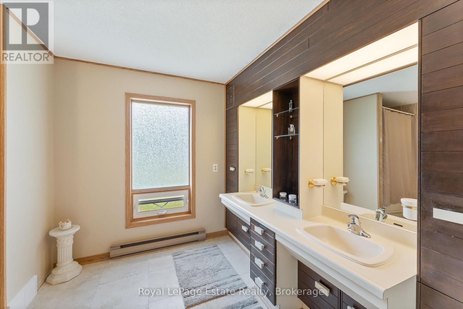 97 Dorena Crescent, South Bruce Peninsula, Ontario  N0H 2G0 - Photo 17 - X12284323