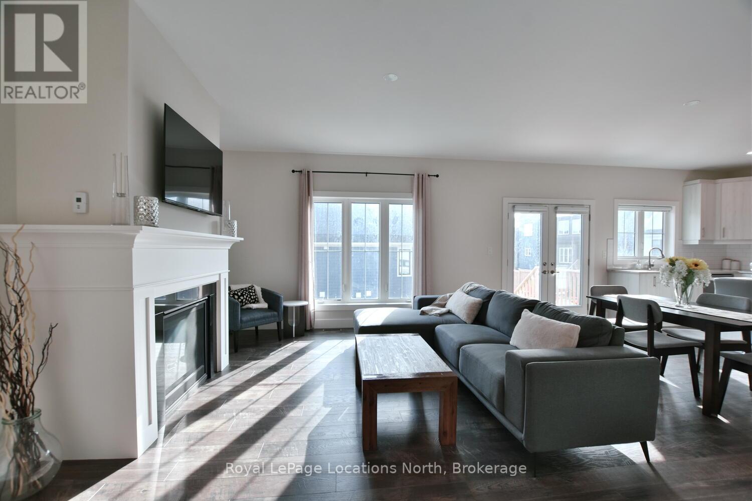 163 Courtland Street, Blue Mountains, Ontario  L9Y 5L7 - Photo 6 - X12284485
