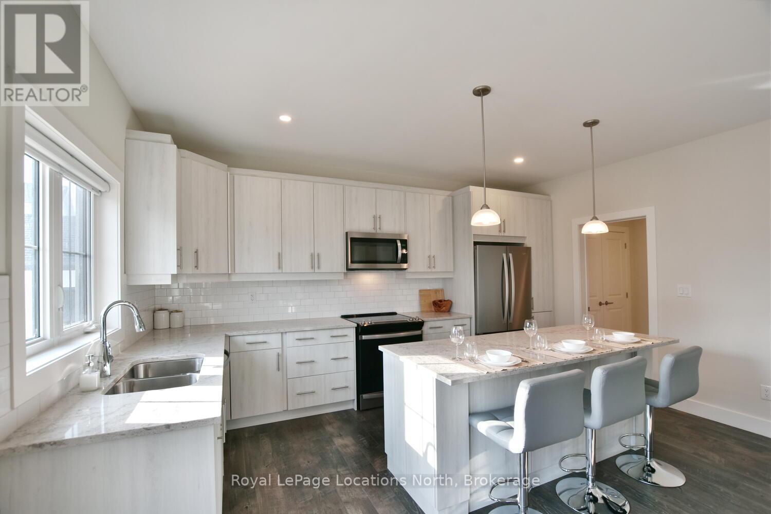 163 Courtland Street, Blue Mountains, Ontario  L9Y 5L7 - Photo 21 - X12284502