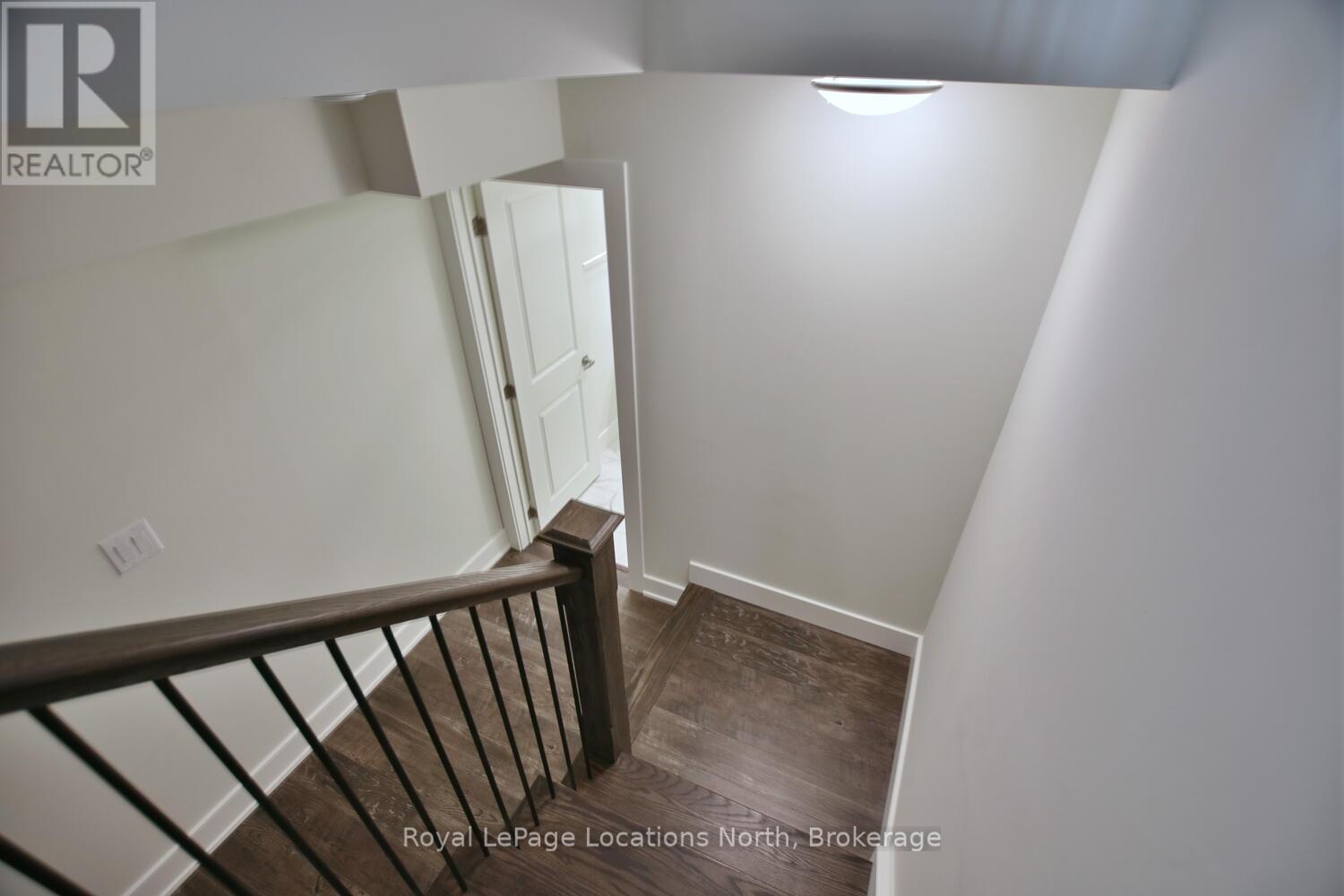 163 Courtland Street, Blue Mountains, Ontario  L9Y 5L7 - Photo 34 - X12284502