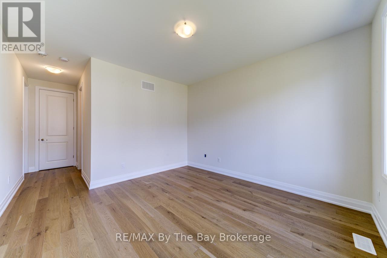 11 Sun Valley Avenue, Wasaga Beach, Ontario  L9Z 0N6 - Photo 23 - S12284859