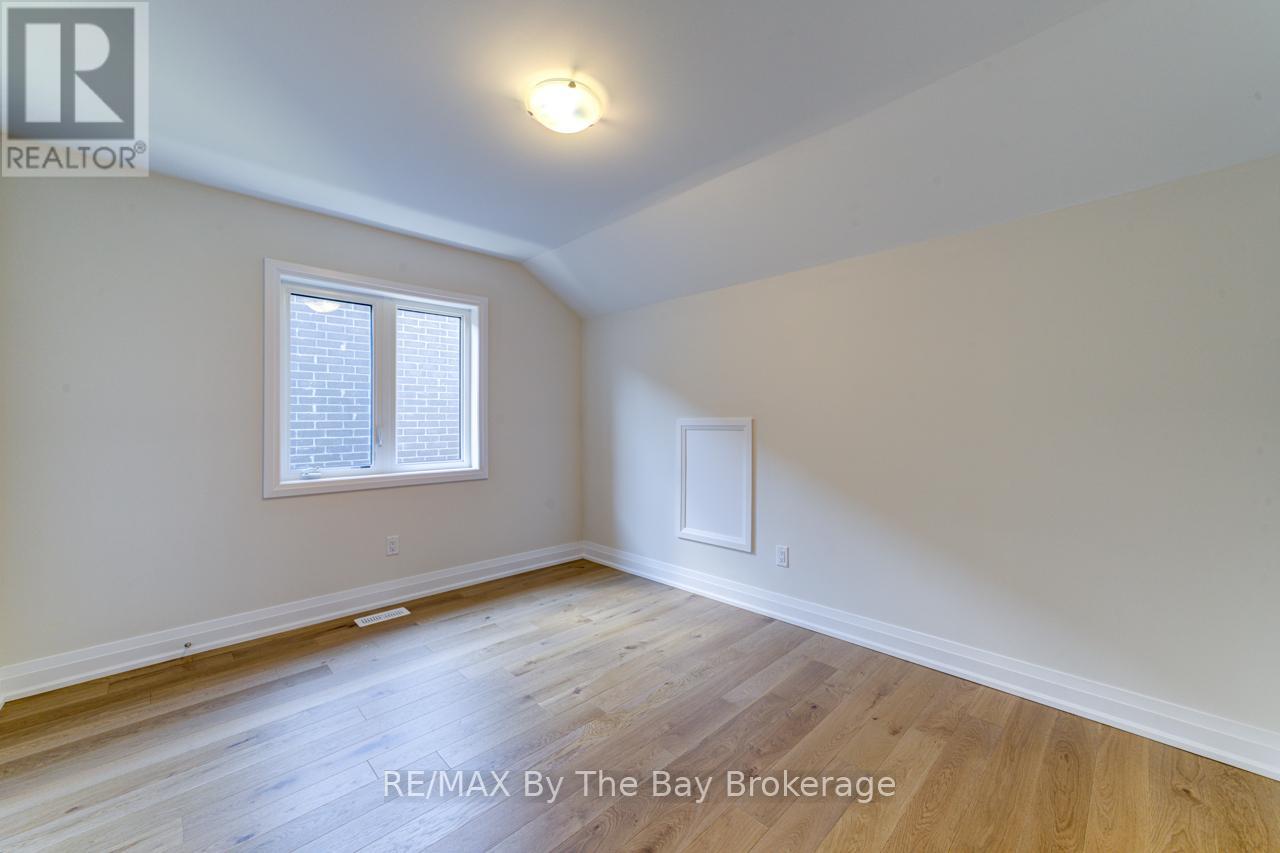11 Sun Valley Avenue, Wasaga Beach, Ontario  L9Z 0N6 - Photo 34 - S12284859
