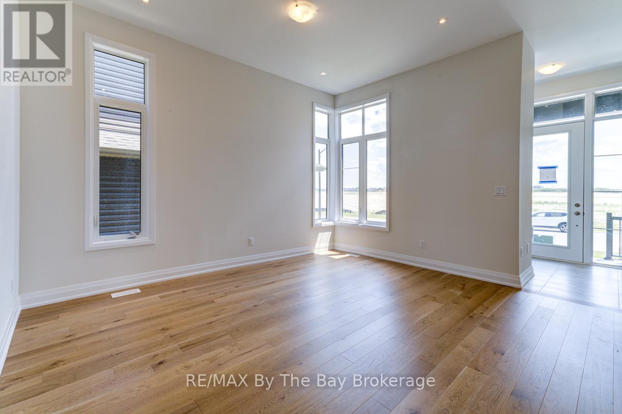 11 Sun Valley Avenue, Wasaga Beach, Ontario  L9Z 0N6 - Photo 6 - S12284859