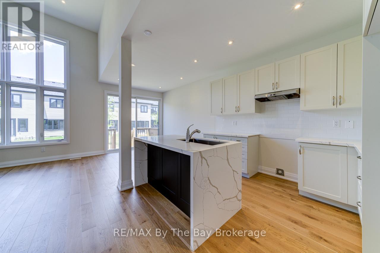 11 Sun Valley Avenue, Wasaga Beach, Ontario  L9Z 0N6 - Photo 8 - S12284859