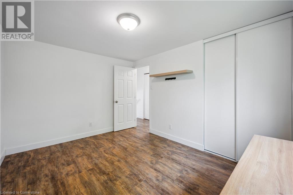 53 Karen Walk, Waterloo, Ontario  N2L 5X1 - Photo 19 - 40750767