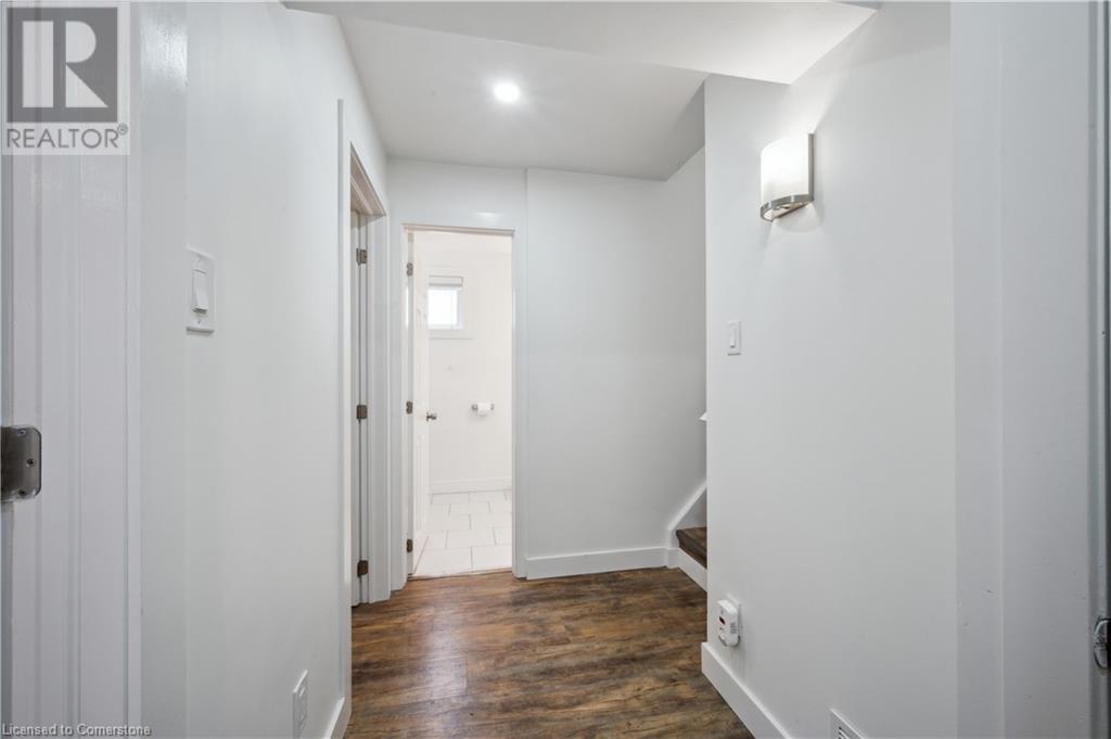 53 Karen Walk, Waterloo, Ontario  N2L 5X1 - Photo 24 - 40750767