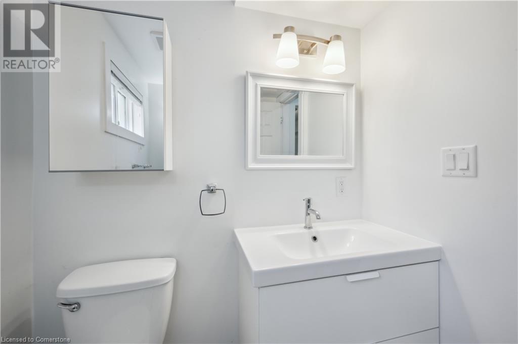 53 Karen Walk, Waterloo, Ontario  N2L 5X1 - Photo 25 - 40750767