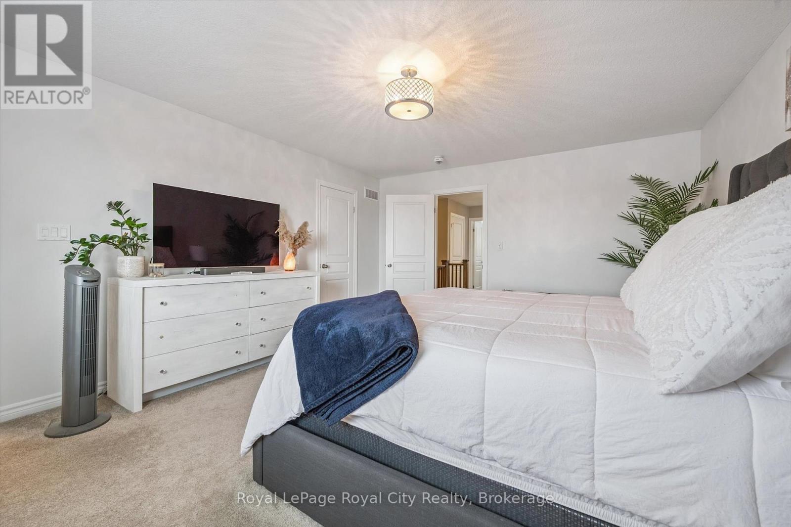 32 Jeffrey Drive, Guelph, Ontario  N1E 0M4 - Photo 18 - X12285067