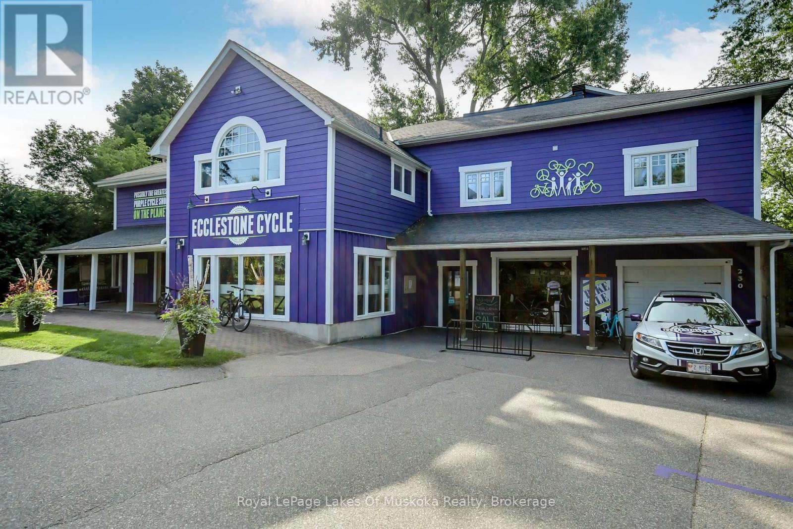 230 Ecclestone Drive, Bracebridge, Ontario  P1L 1G4 - Photo 3 - X12285154