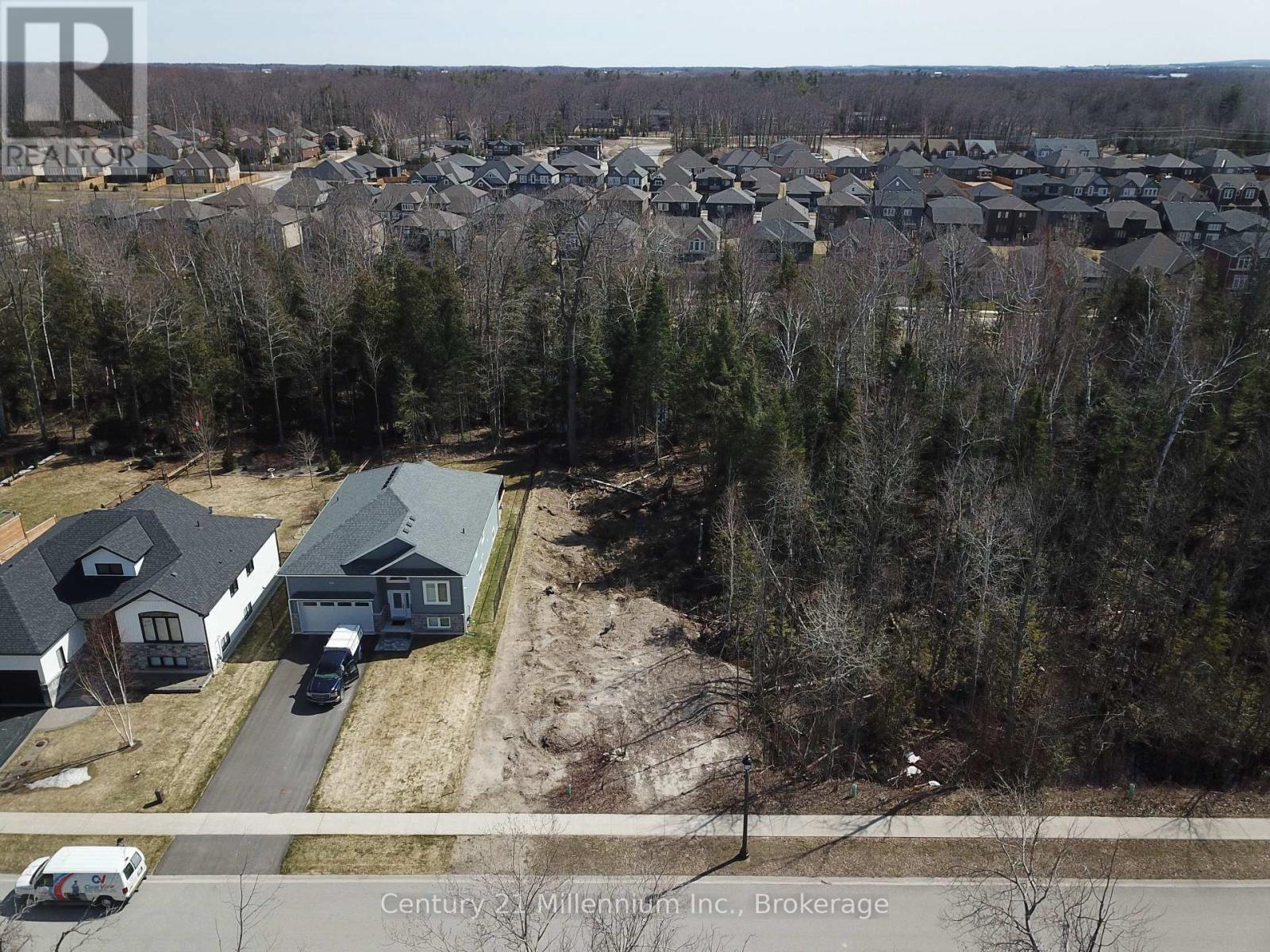 Lot 28 Robinson Road, Wasaga Beach, Ontario  L9Z 3A4 - Photo 1 - S12285352