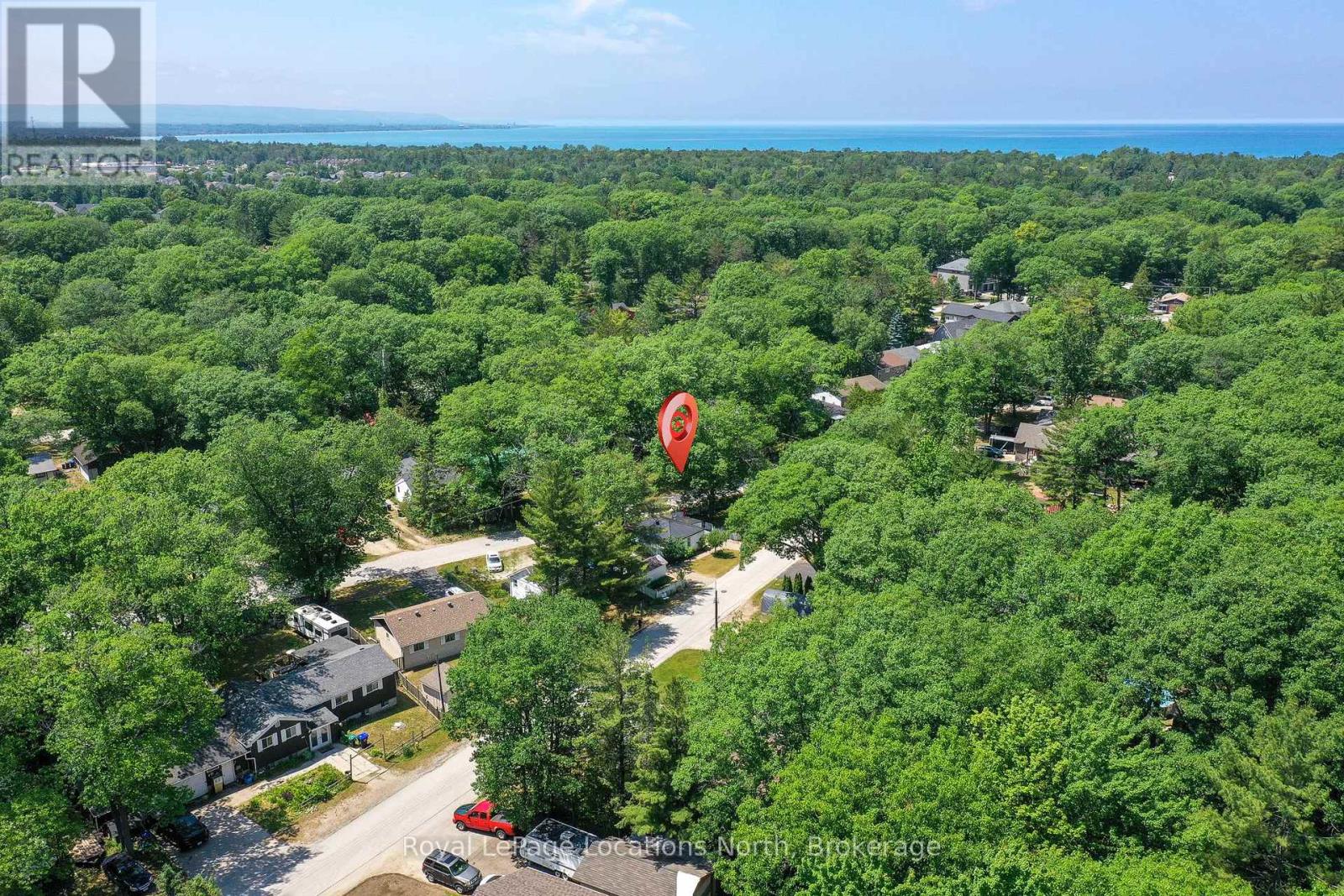 60 Parkwood Drive, Wasaga Beach, Ontario  L9Z 2T2 - Photo 30 - S12285366