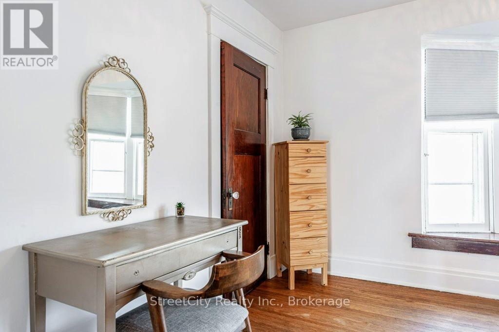 145 Caledonia Street, Stratford, Ontario  N5A 5W7 - Photo 16 - X12285242