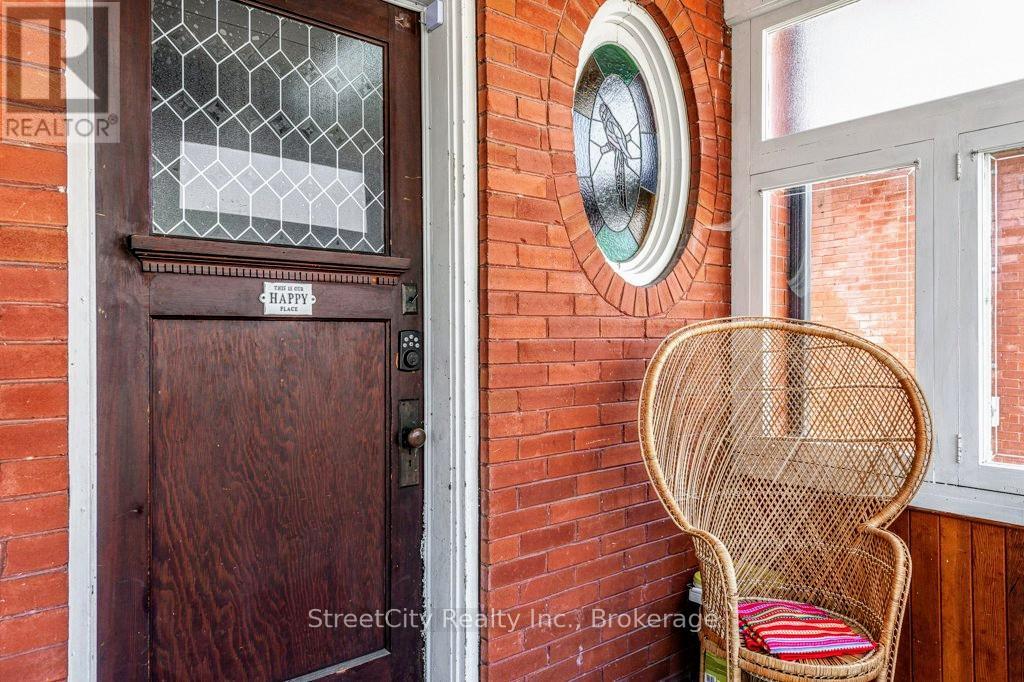 145 Caledonia Street, Stratford, Ontario  N5A 5W7 - Photo 3 - X12285242