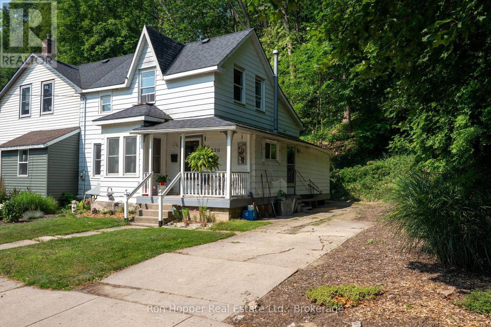 220 2nd Avenue E, Owen Sound, Ontario  N4K 2E6 - Photo 1 - X12285929
