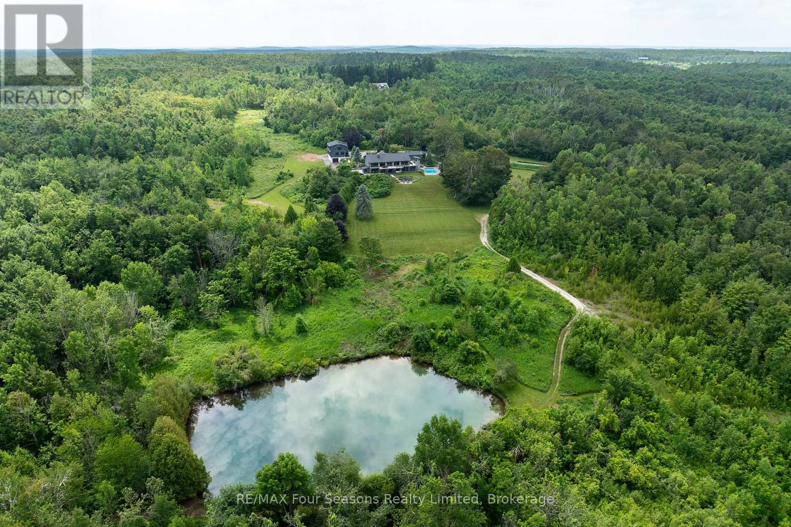 589370 Grey Road 19 W, Blue Mountains, Ontario  L9Y 0R6 - Photo 10 - X12285994