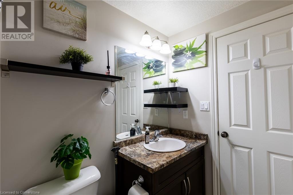38 Howe Drive Unit# 6b, Kitchener, Ontario  N2E 0E3 - Photo 14 - 40750806