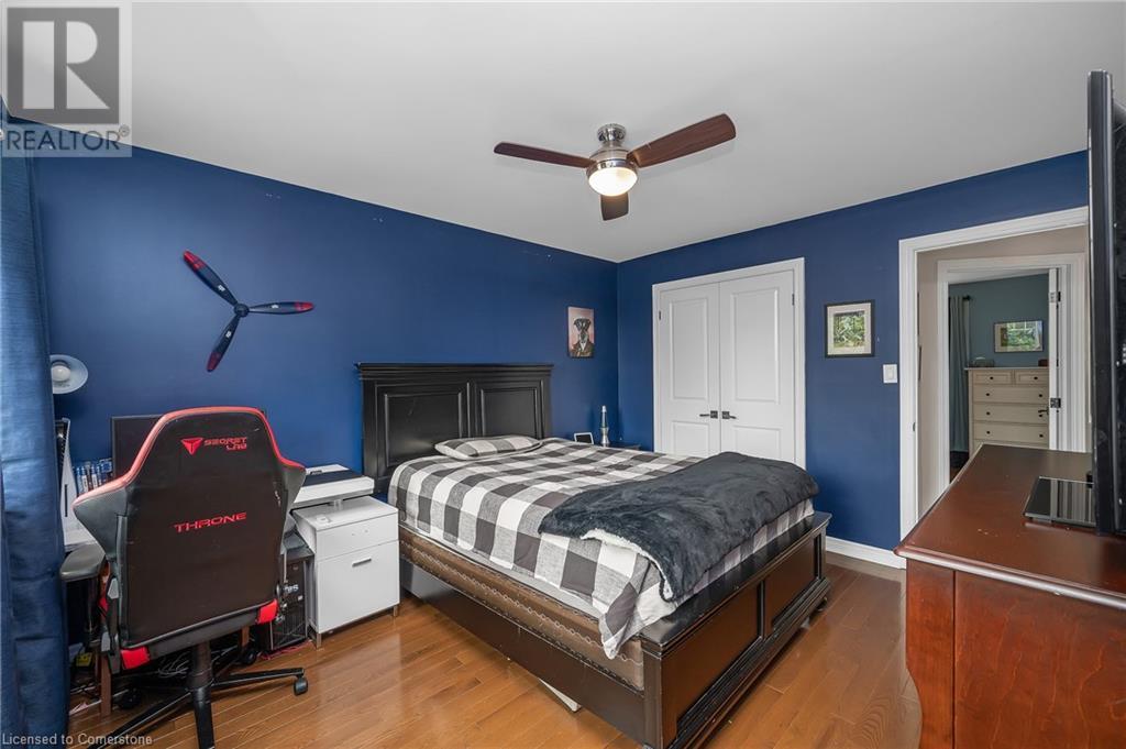 2037 Waterbridge Drive, Burlington, Ontario  L7M 4G6 - Photo 28 - 40749834