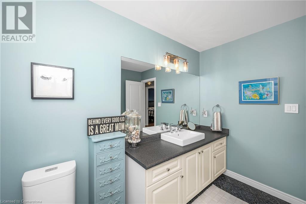 2037 Waterbridge Drive, Burlington, Ontario  L7M 4G6 - Photo 31 - 40749834