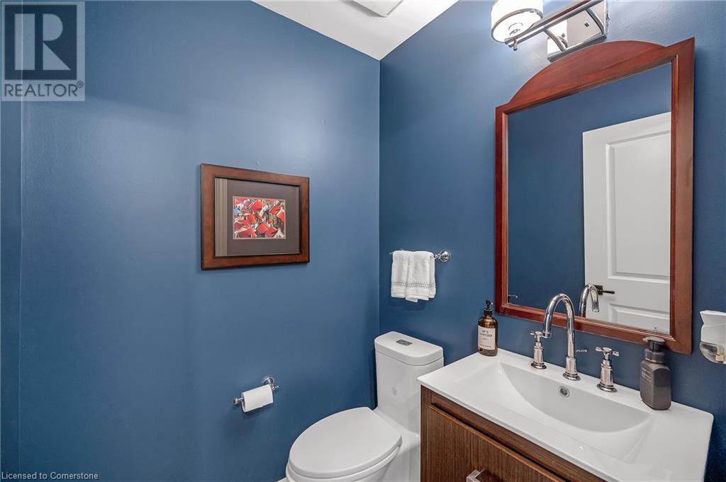 2037 Waterbridge Drive, Burlington, Ontario  L7M 4G6 - Photo 37 - 40749834