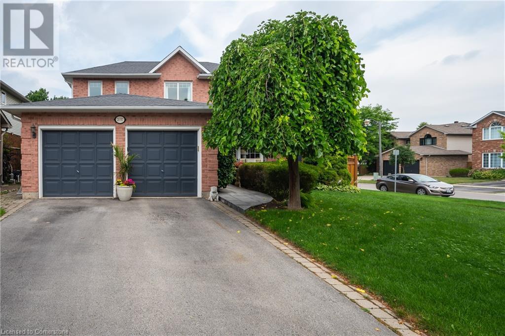 2037 Waterbridge Drive, Burlington, Ontario  L7M 4G6 - Photo 42 - 40749834