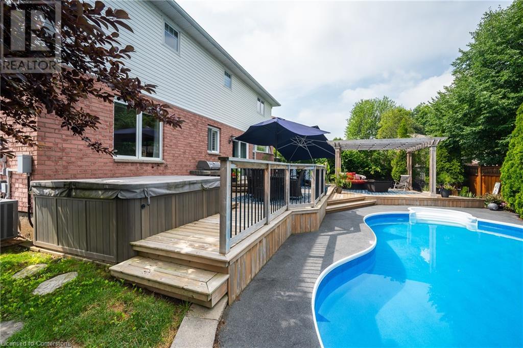 2037 Waterbridge Drive, Burlington, Ontario  L7M 4G6 - Photo 7 - 40749834