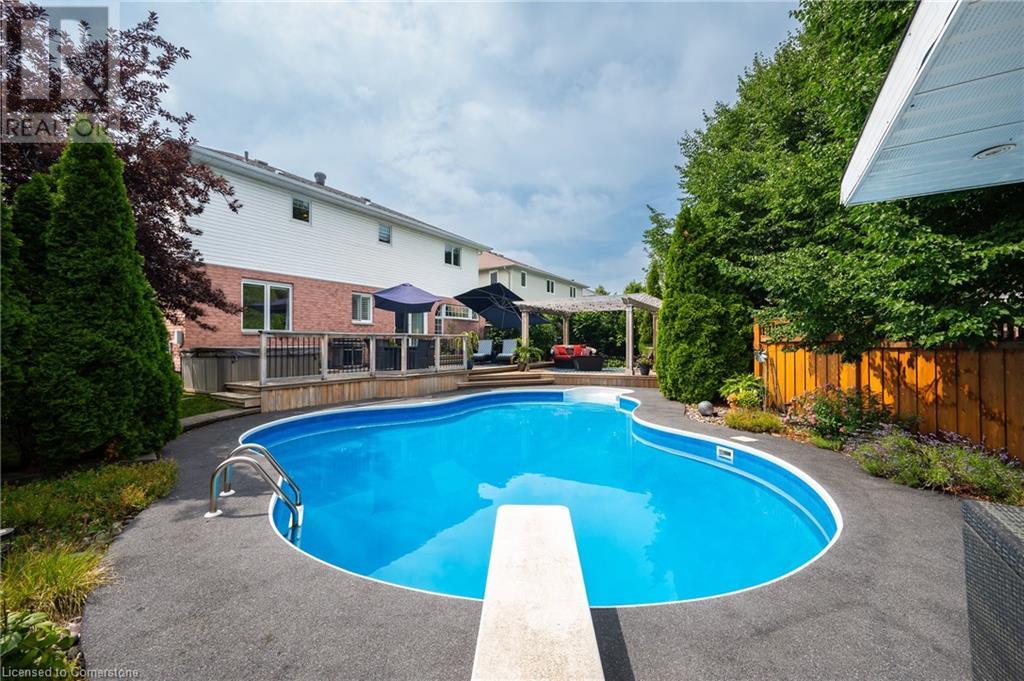 2037 Waterbridge Drive, Burlington, Ontario  L7M 4G6 - Photo 9 - 40749834