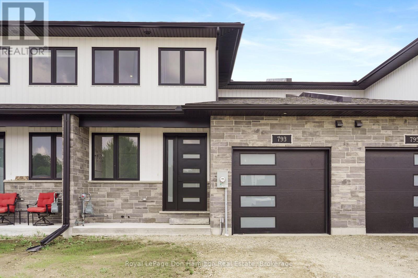 793 Bryans Drive, Huron East, Ontario  N0G 1H0 - Photo 3 - X12287169
