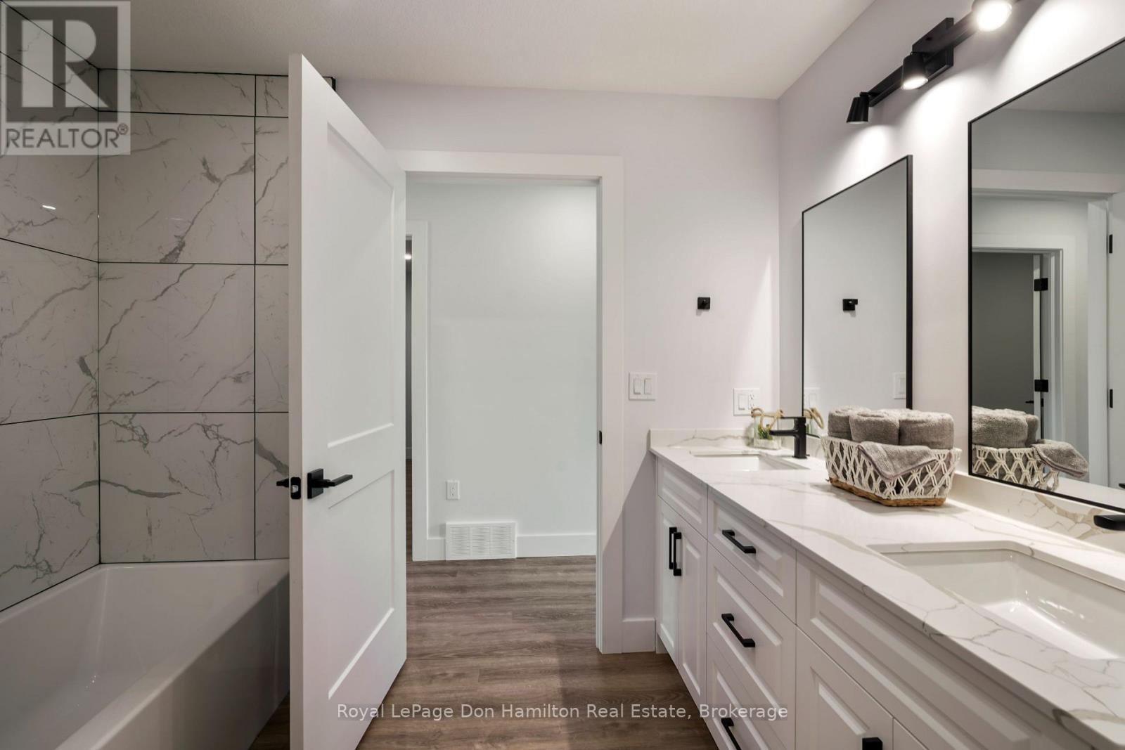 793 Bryans Drive, Huron East, Ontario  N0G 1H0 - Photo 40 - X12287169