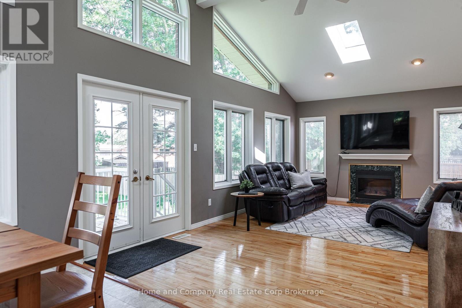 205 Graff Avenue, Stratford, Ontario  N5A 5L8 - Photo 19 - X12287832