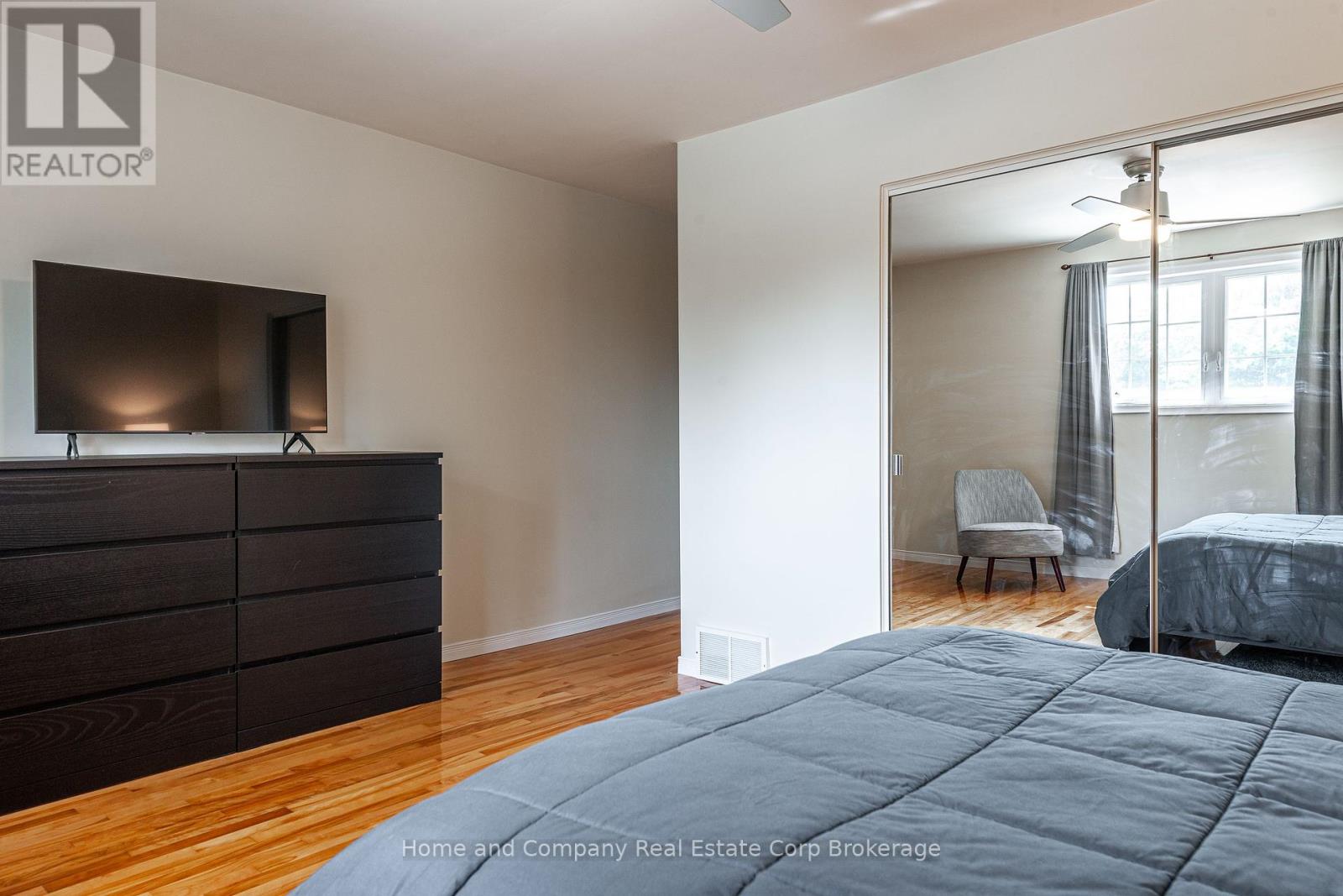 205 Graff Avenue, Stratford, Ontario  N5A 5L8 - Photo 32 - X12287832
