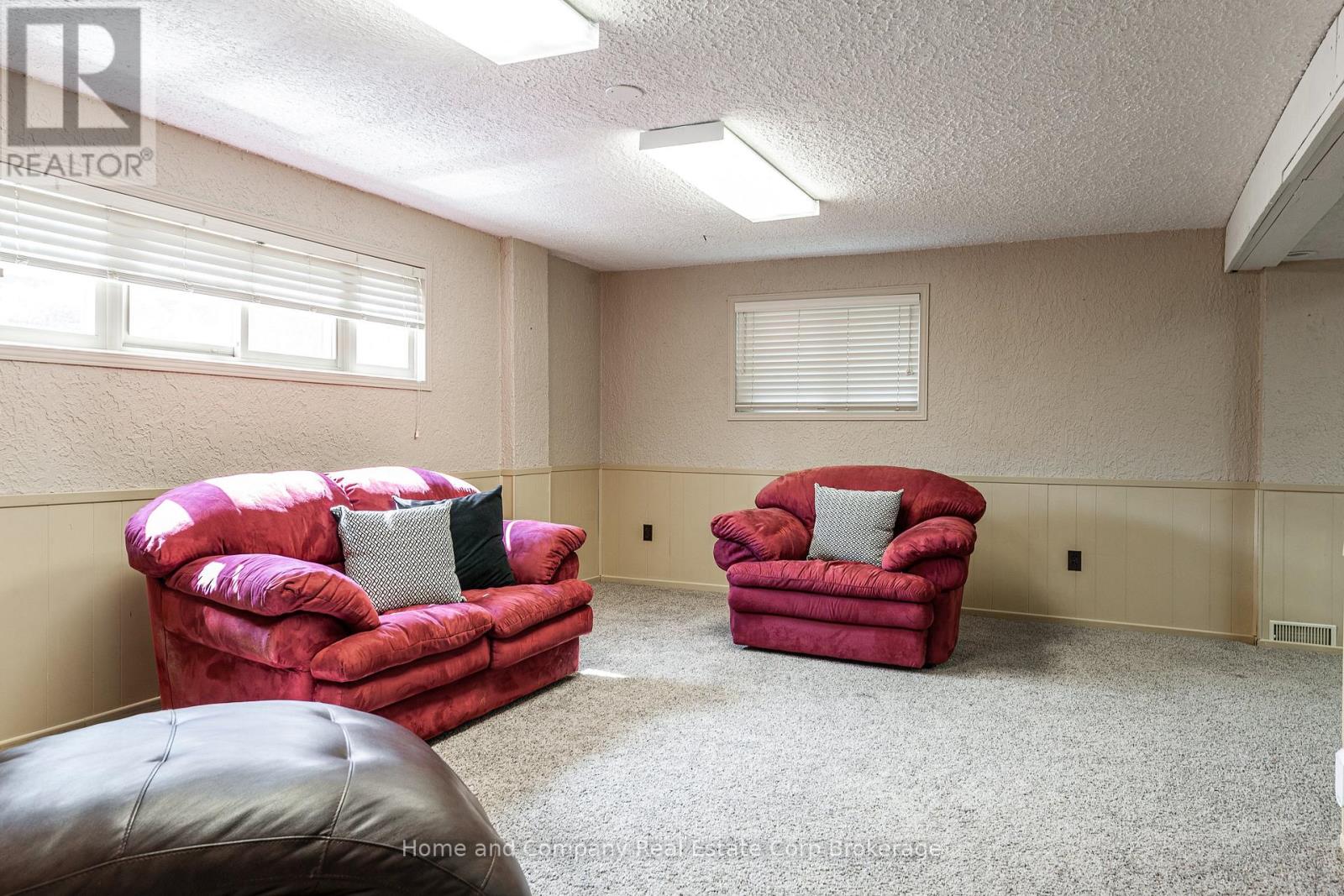 205 Graff Avenue, Stratford, Ontario  N5A 5L8 - Photo 36 - X12287832